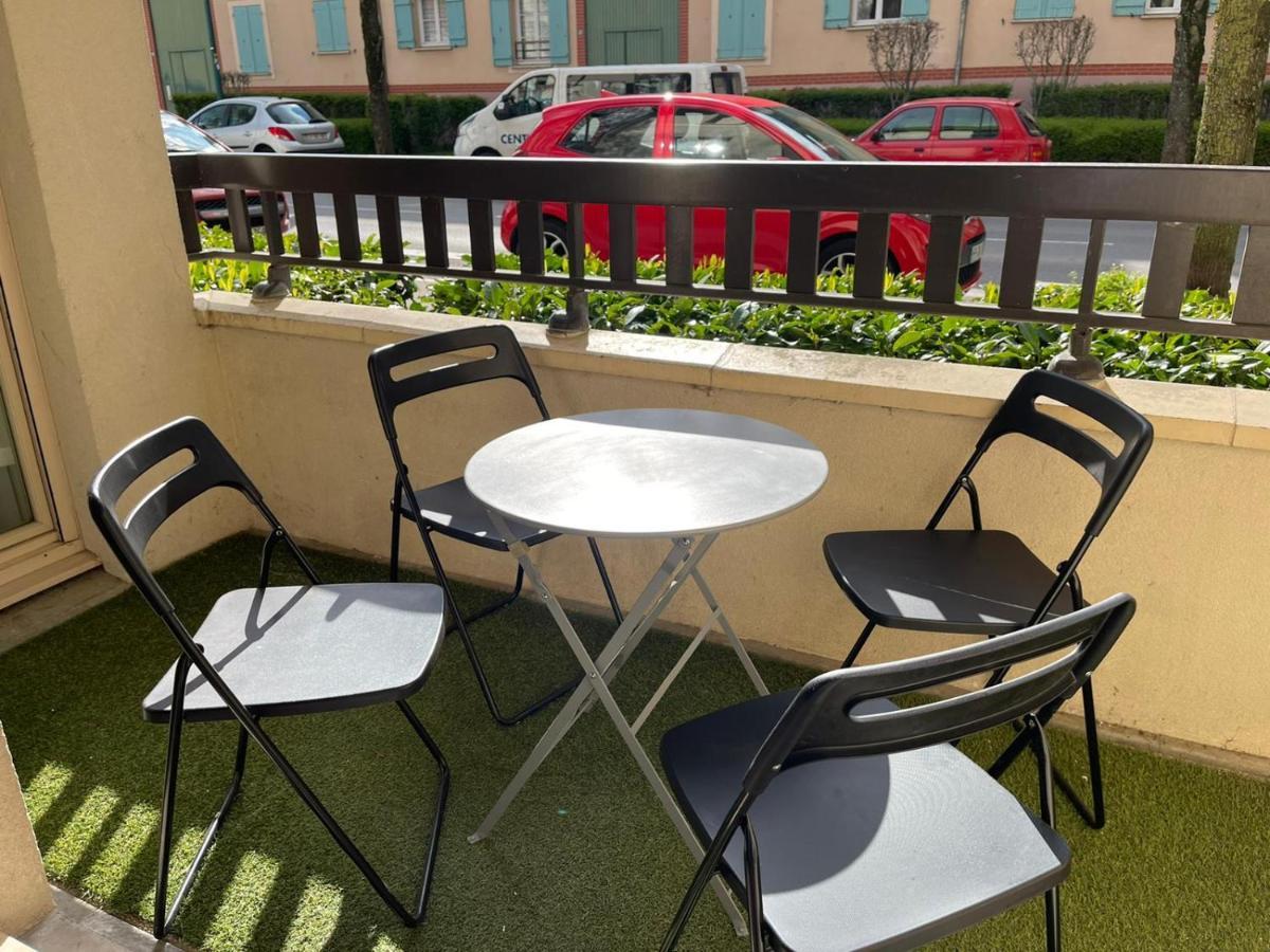 Appartement Equipe Proche De Disneyland Serris Exterior photo